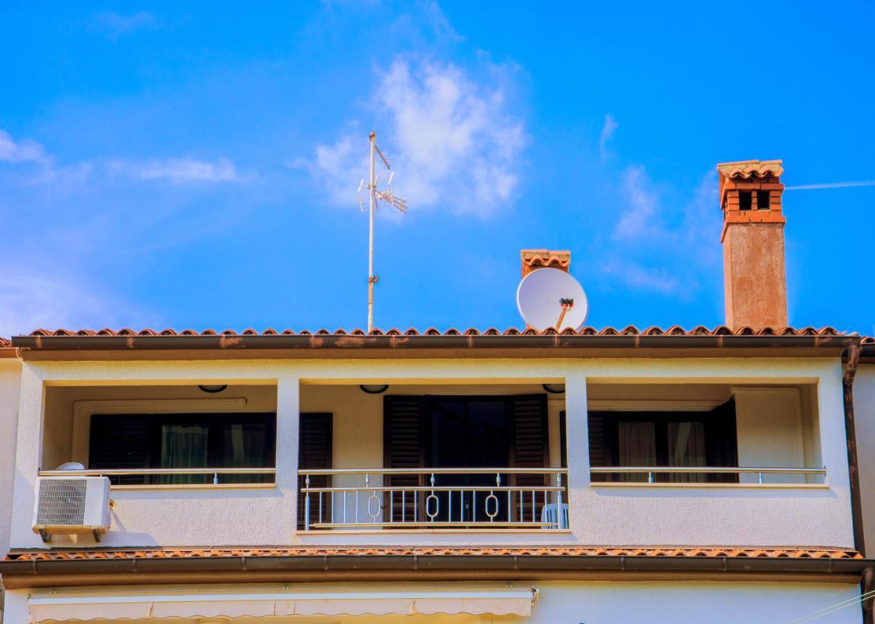 Apartment Ivis ヴィンクラン エクステリア 写真