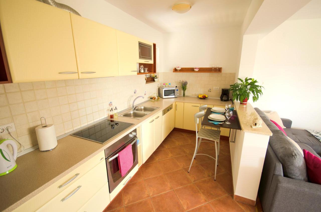 Apartment Ivis ヴィンクラン エクステリア 写真