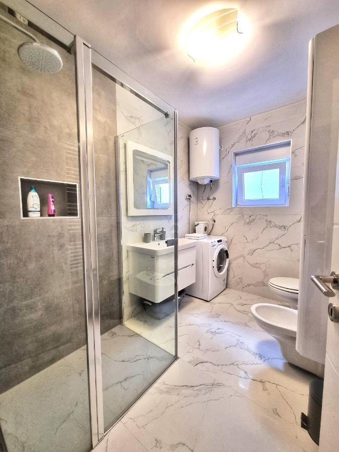 Apartment Ivis ヴィンクラン エクステリア 写真