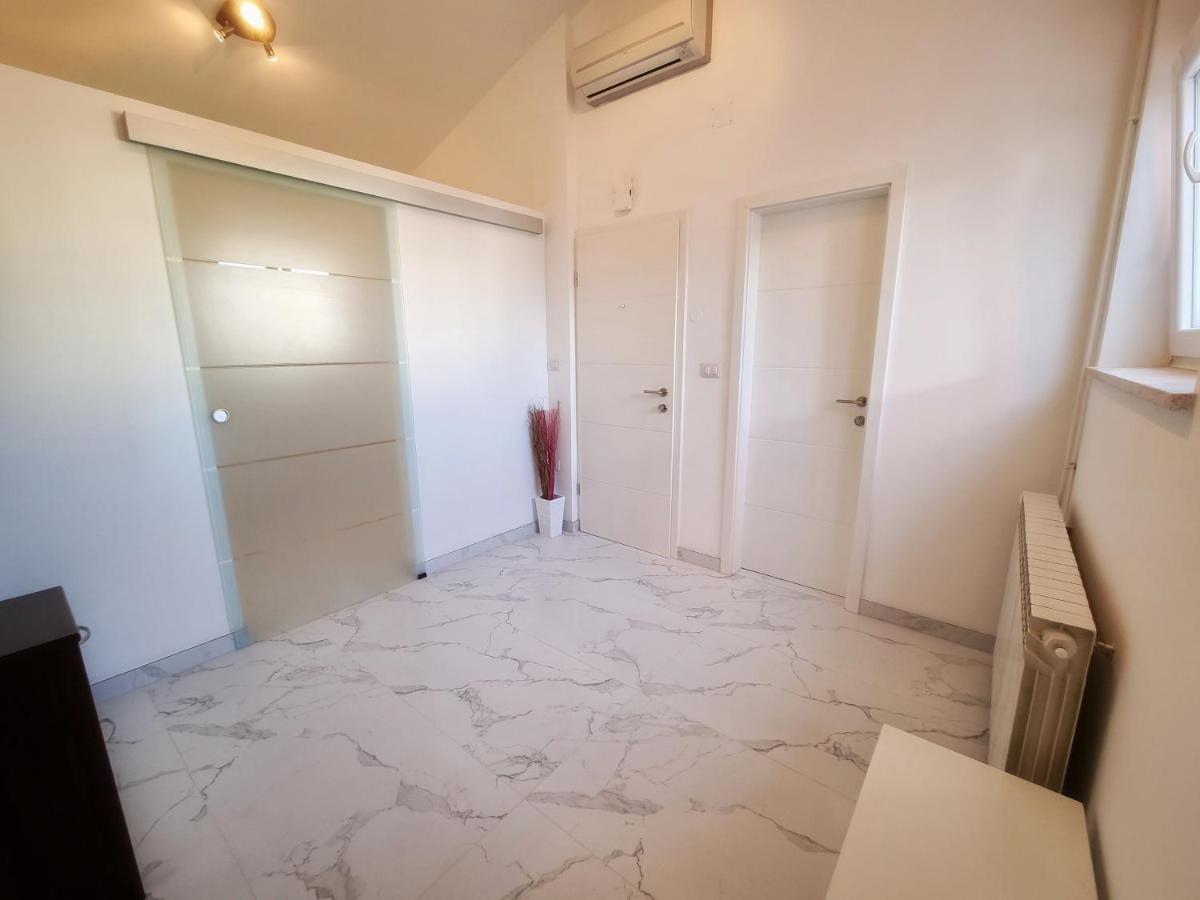 Apartment Ivis ヴィンクラン エクステリア 写真